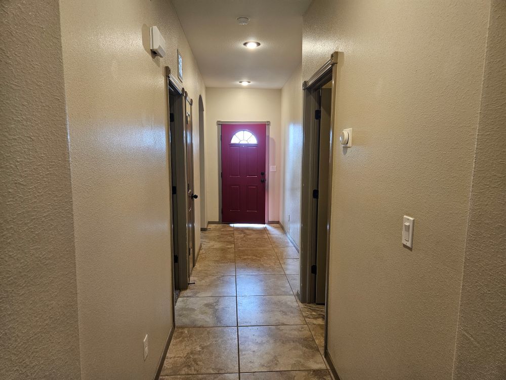 NORTHEAST: 3 BR, 2 BA ***REFRIGERATED AIR!!! property image