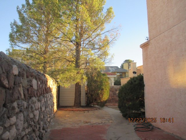 7572  Le Conte A property image