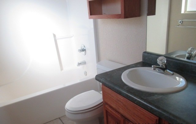 NORTHEAST: 4 BR, 3 BA *** REFRIGERATED AIR *** property image