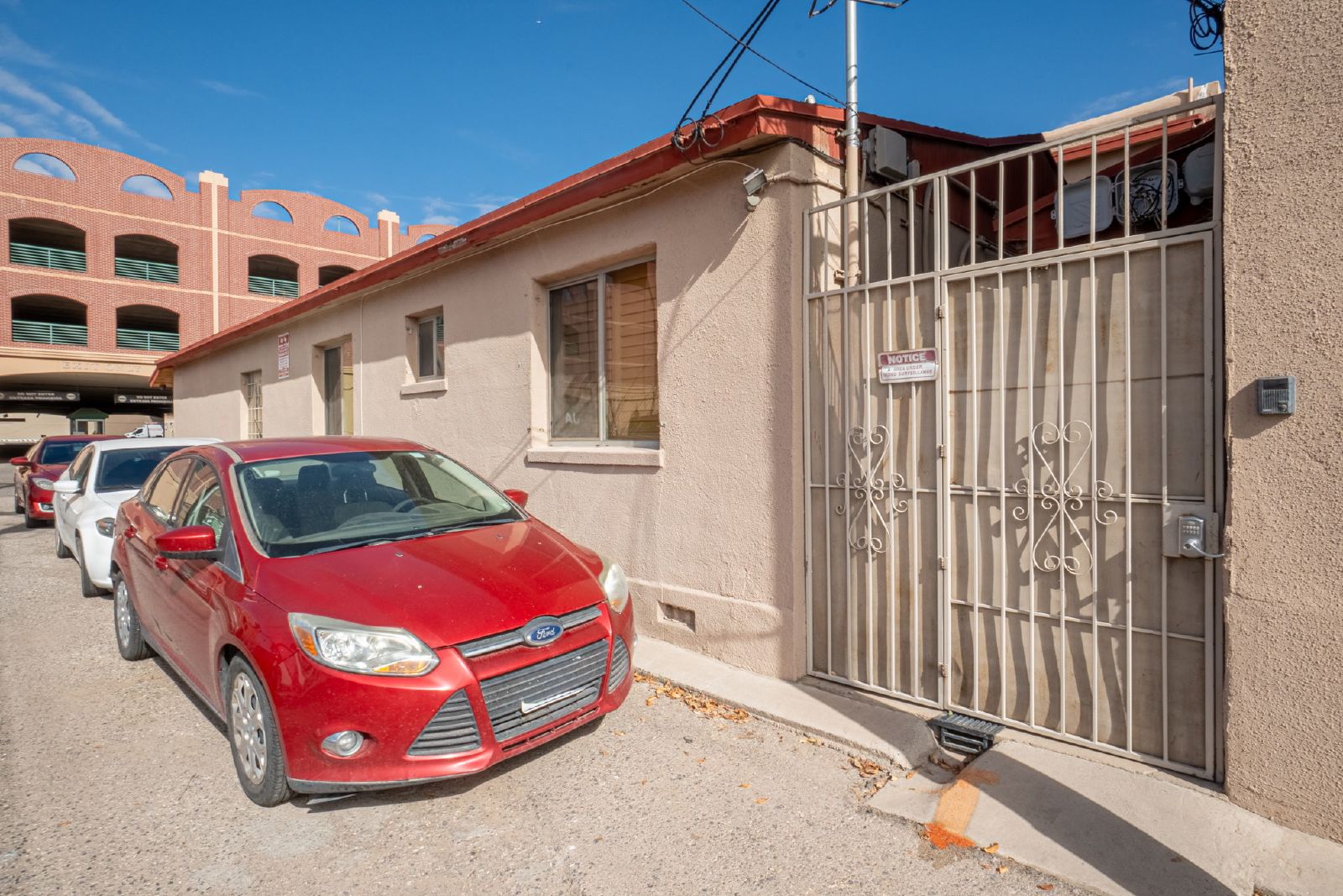 CENTRAL: DOWNSTAIRS 1 BR, 1 BA  APARTMENT property image