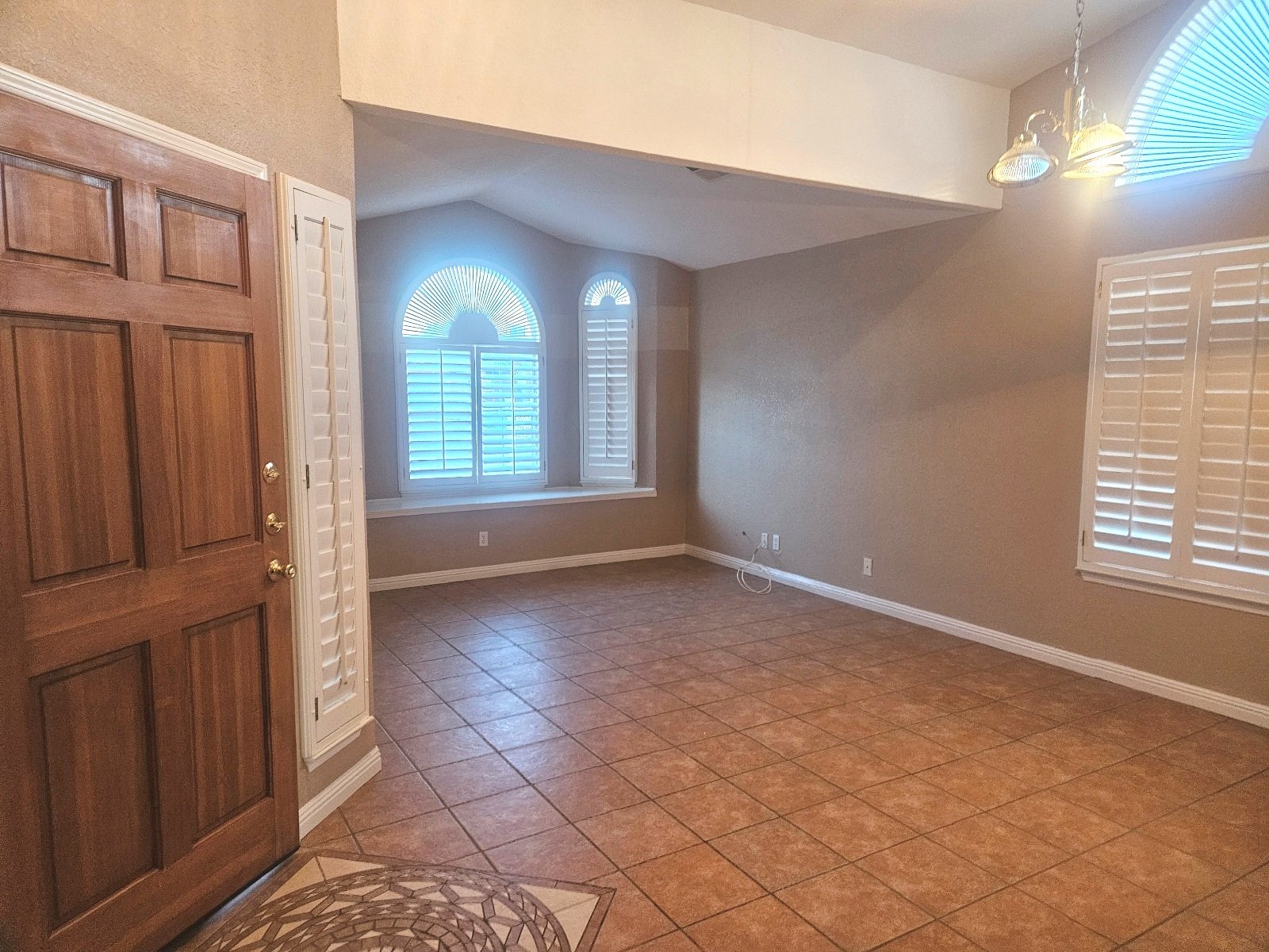 WESTSIDE: 3 BR, 2 BTH REFRIGERATED AIR*** property image