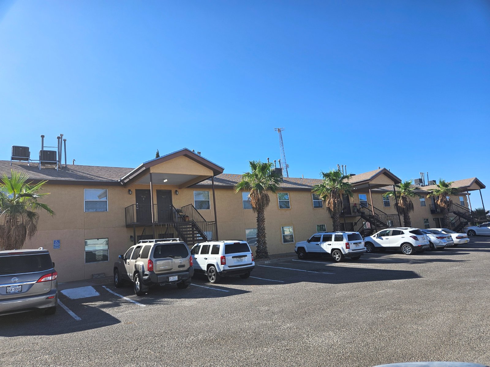 WESTSIDE: 2 BR, 1 BA REFRIGERATED AIR property image