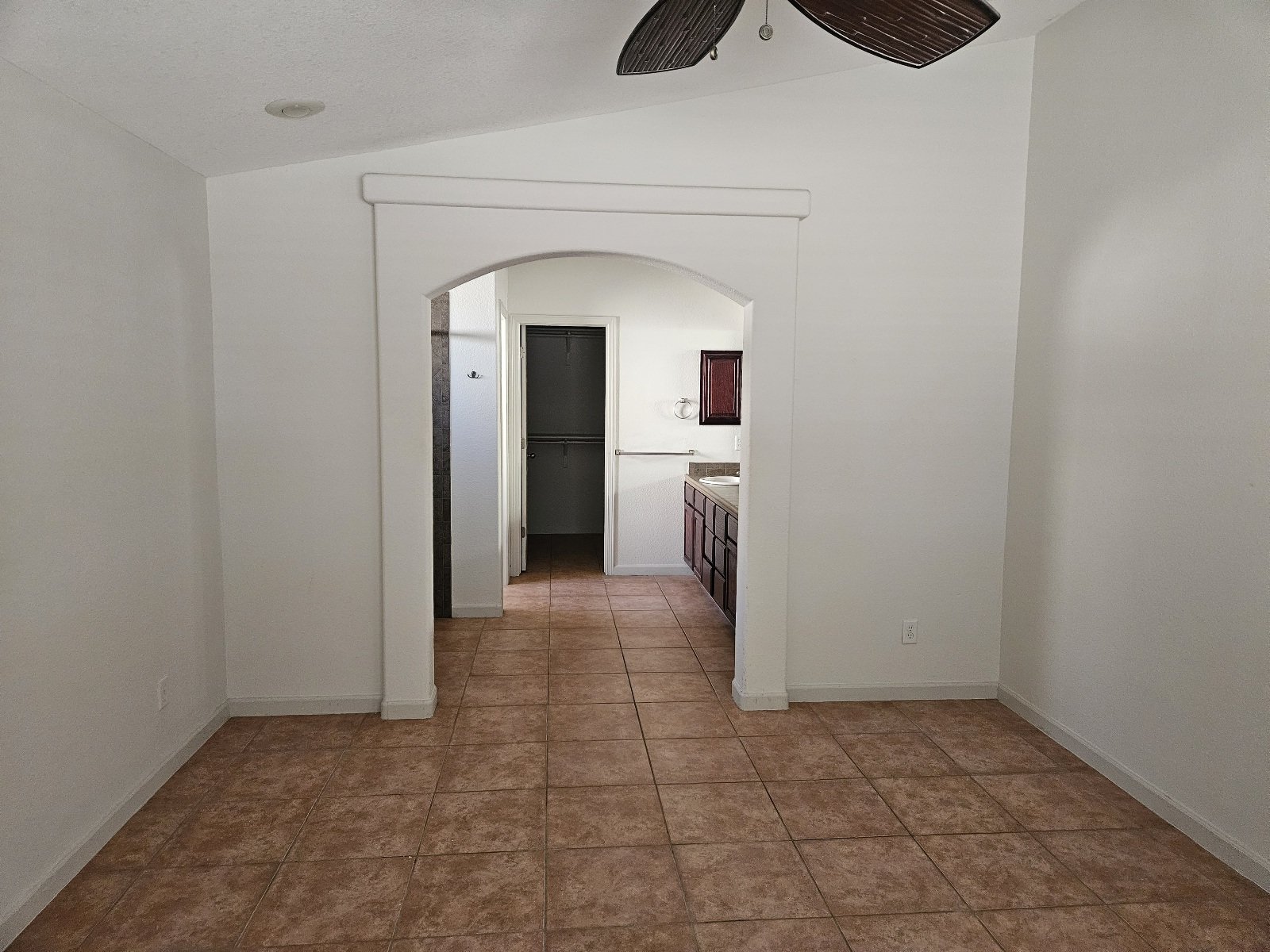 CANUTILLO: 3 BR, 2 BA SINGLE HOME WITH REFRIGERATED AIR property image