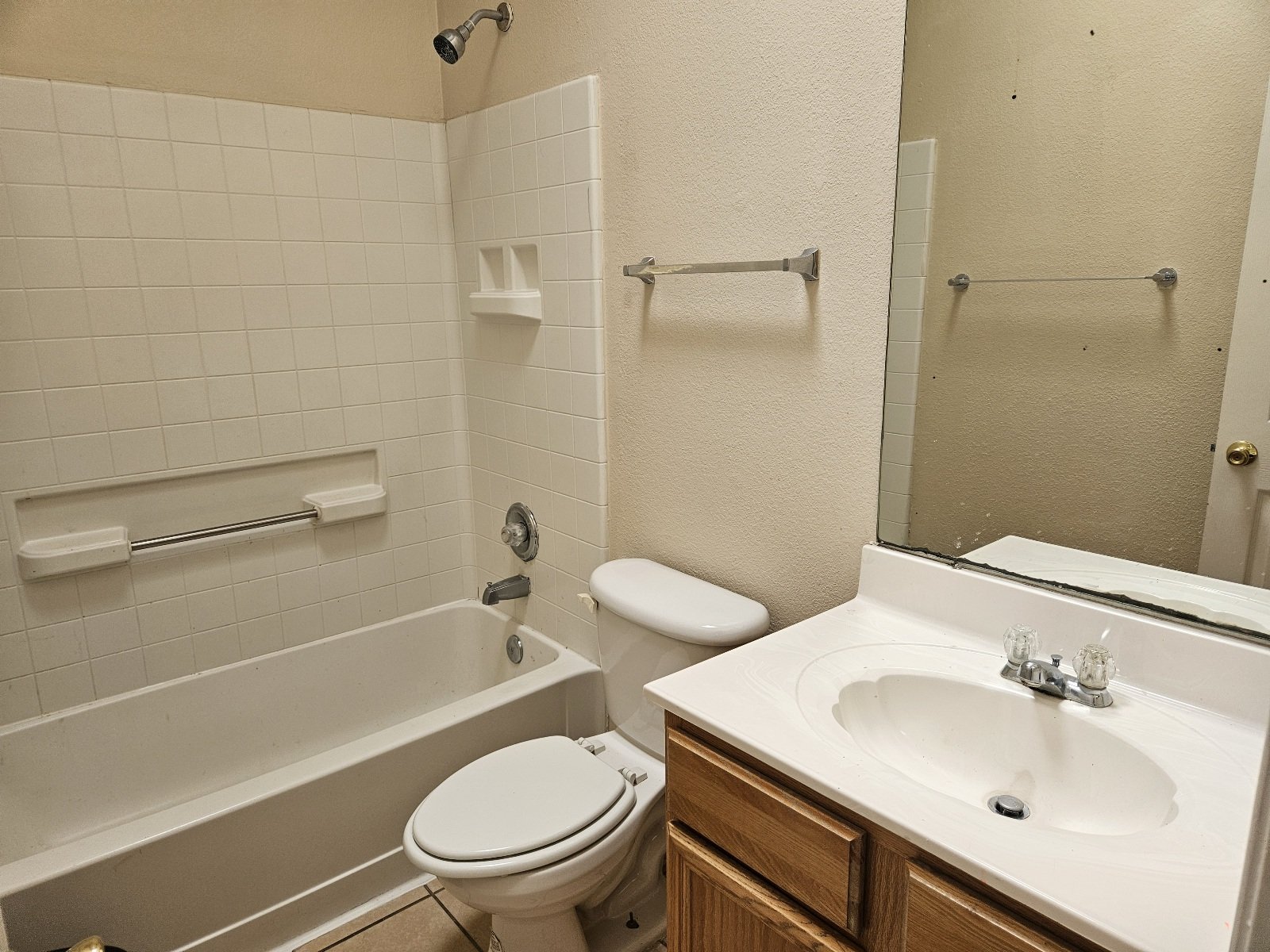 EASTSIDE: REFRIGERATED AIR!  4 BR, 2.5 BTH property image