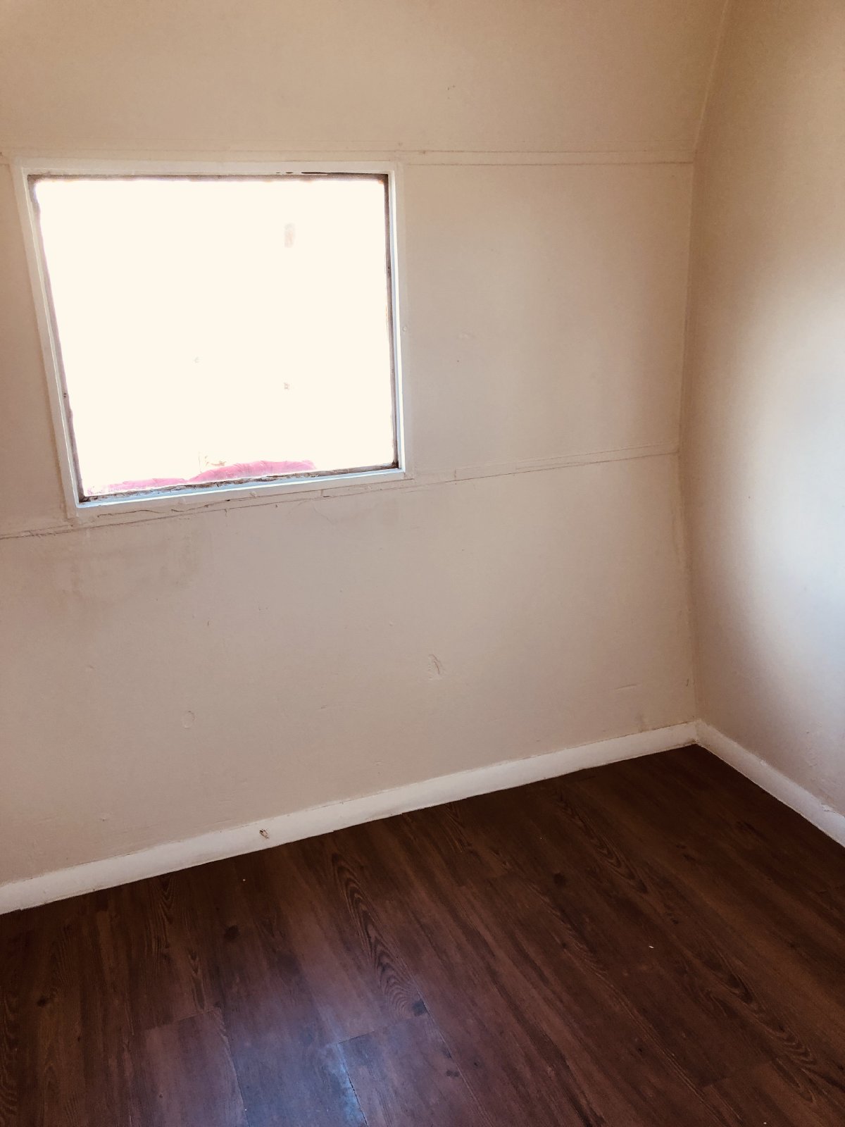 LOWER VALLEY MOBILE HOME!! 1 BR, 1 BA property image