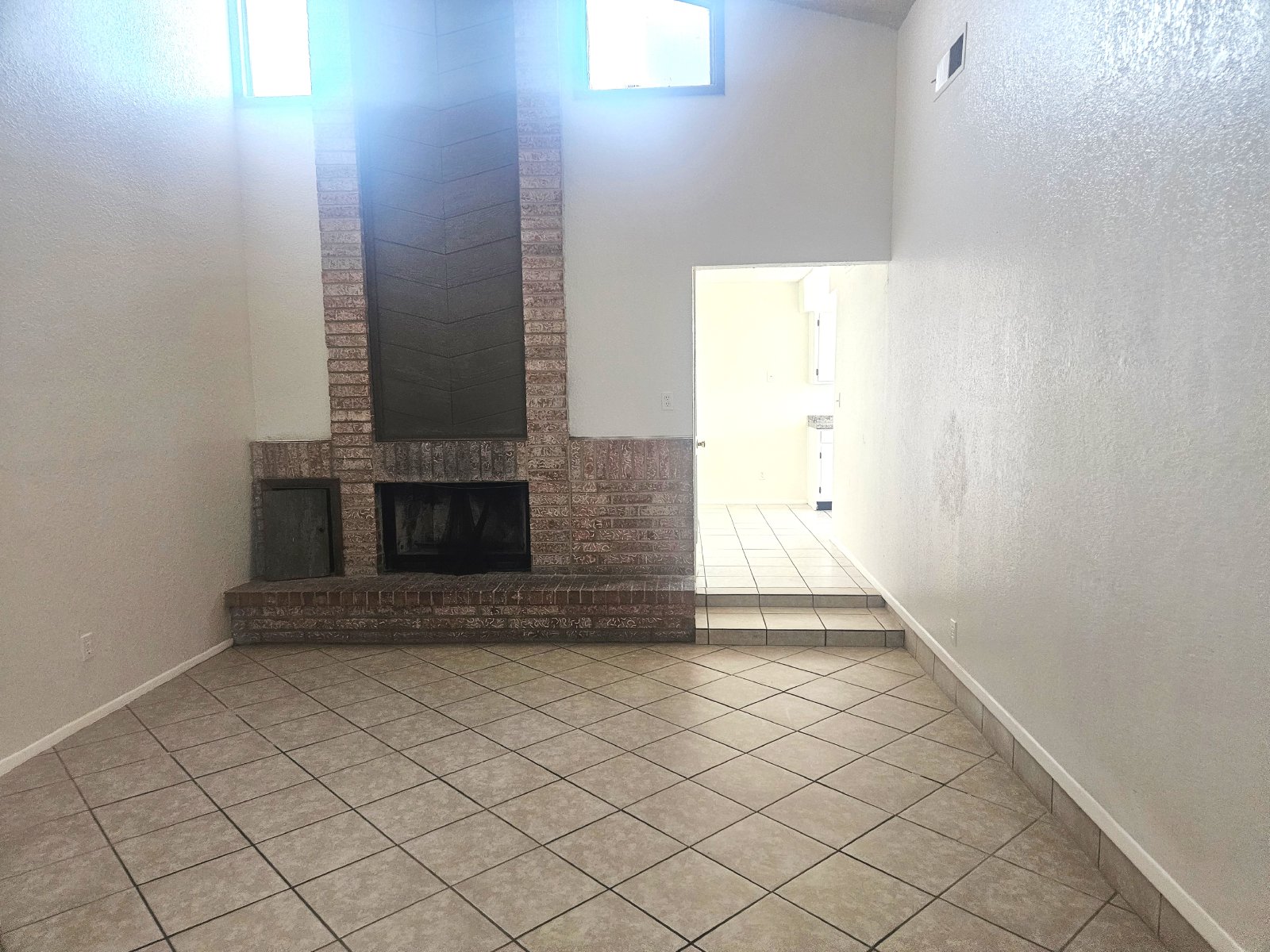 EAST: 3 bed / 1.75 bath rental property image