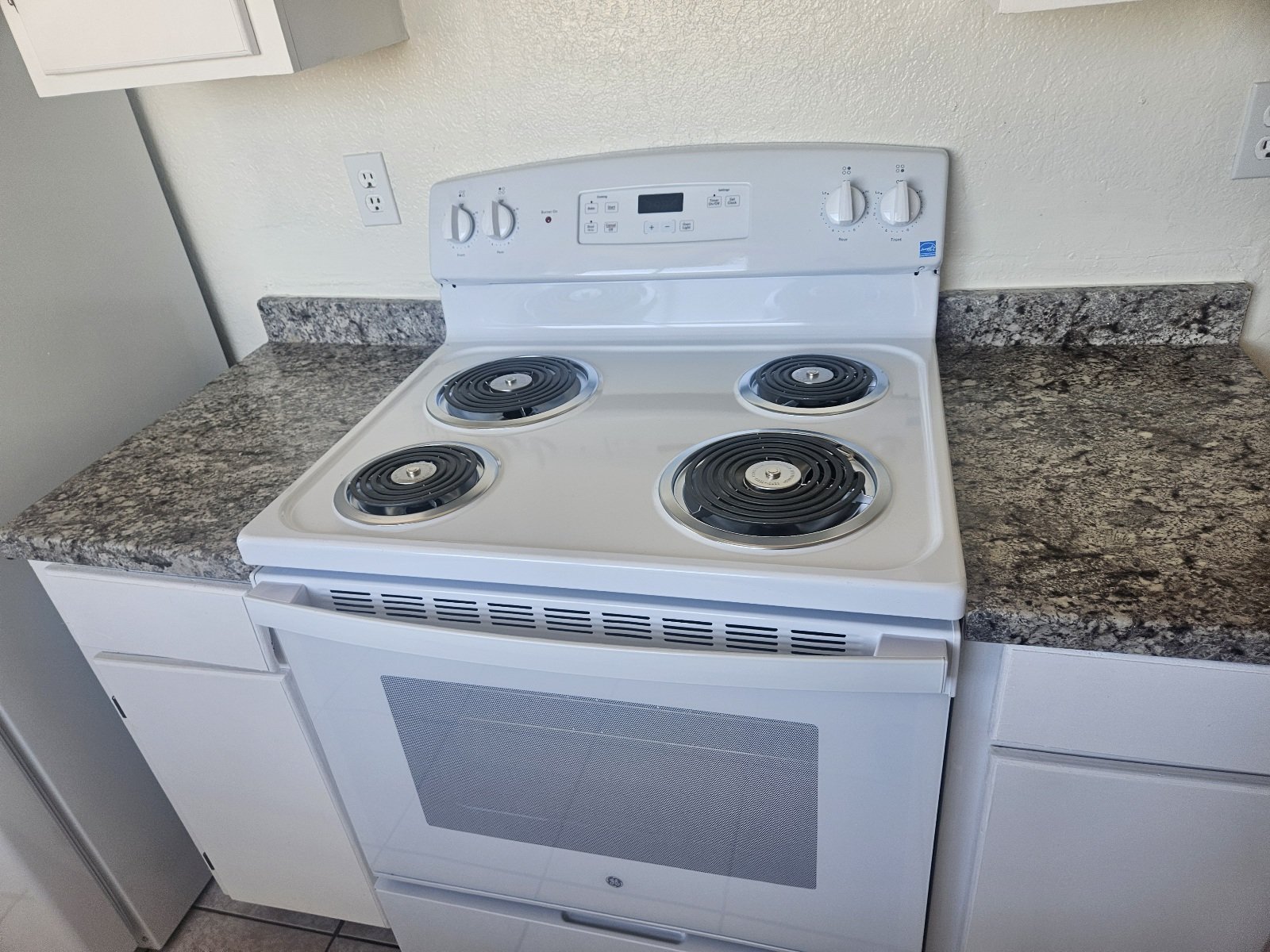 EAST: 3 bed / 1.75 bath rental property image