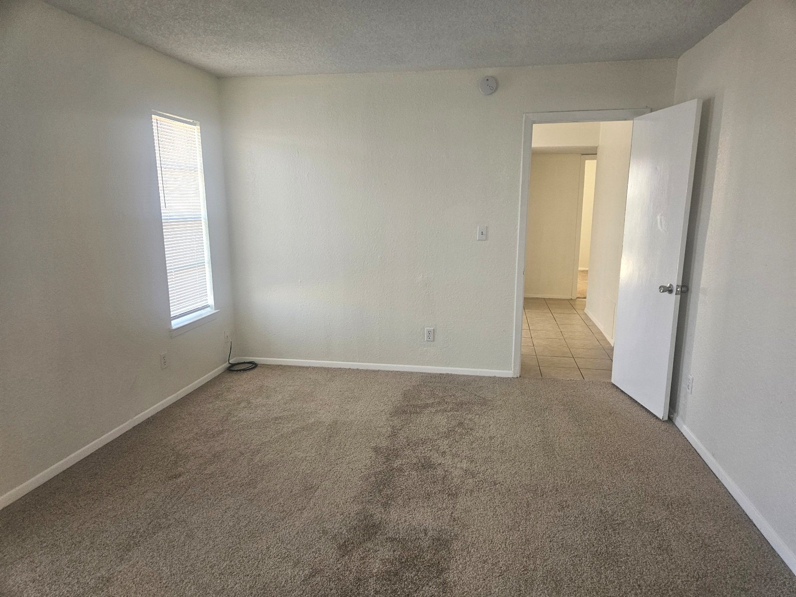 EAST: 3 bed / 1.75 bath rental property image