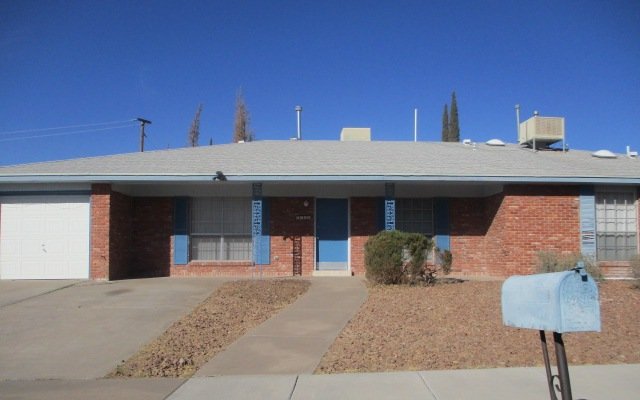 WESTSIDE DUPLEX: 3 BR 2 BATH property image