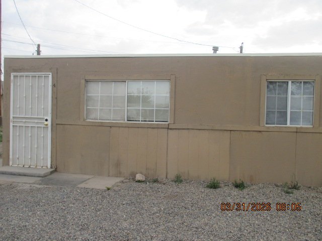 LOWER VALLEY 1 BR, 1 BA HOME property image