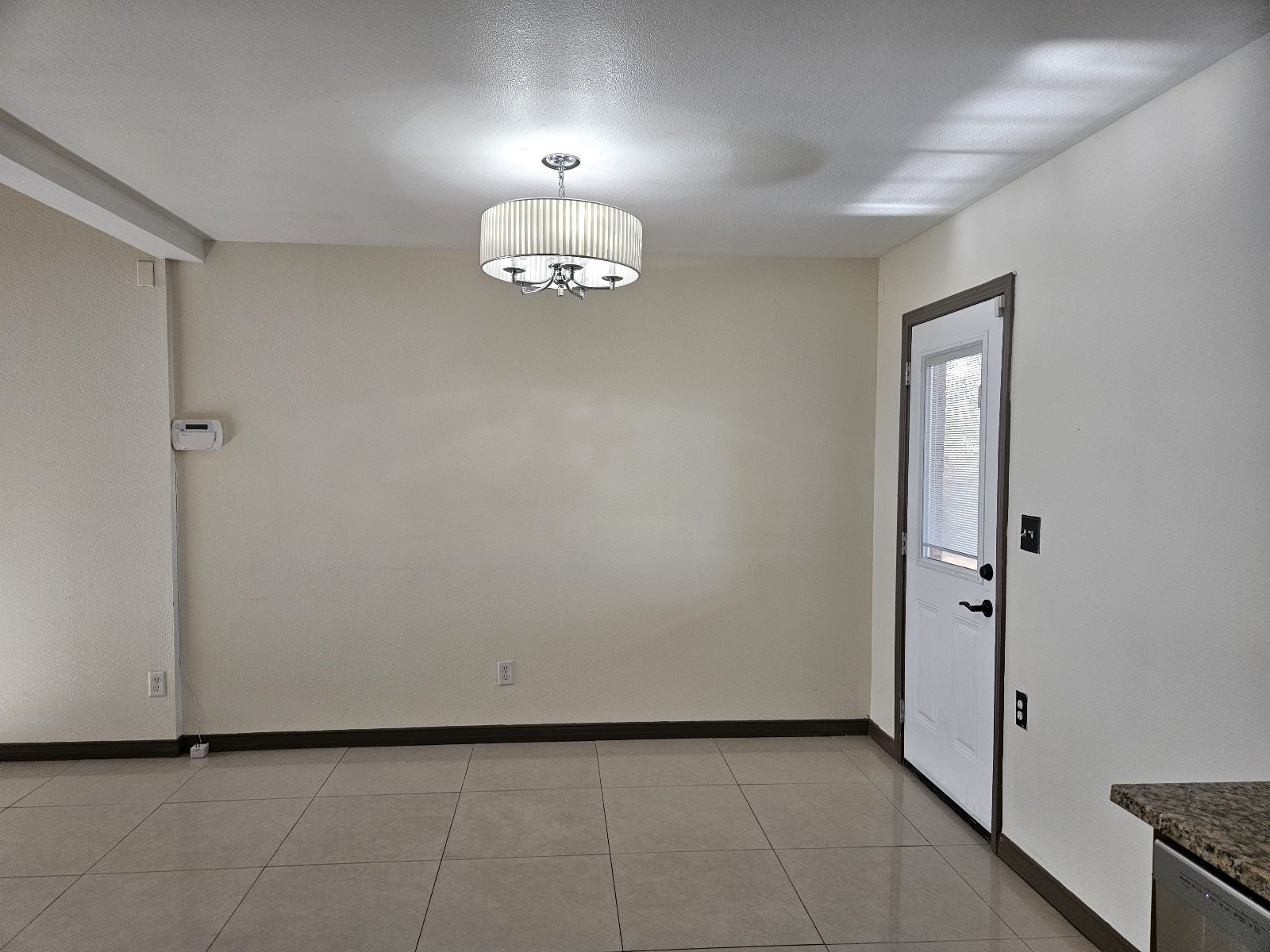 3 BR / 2.5 BA NEAR LOOP 375 AND SHOPPING property image