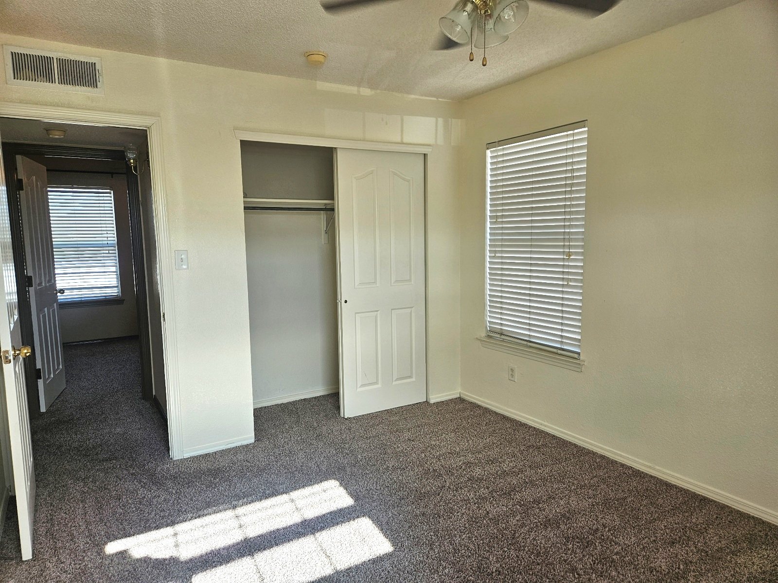 3 BR / 2.5 BA NEAR LOOP 375 AND SHOPPING property image