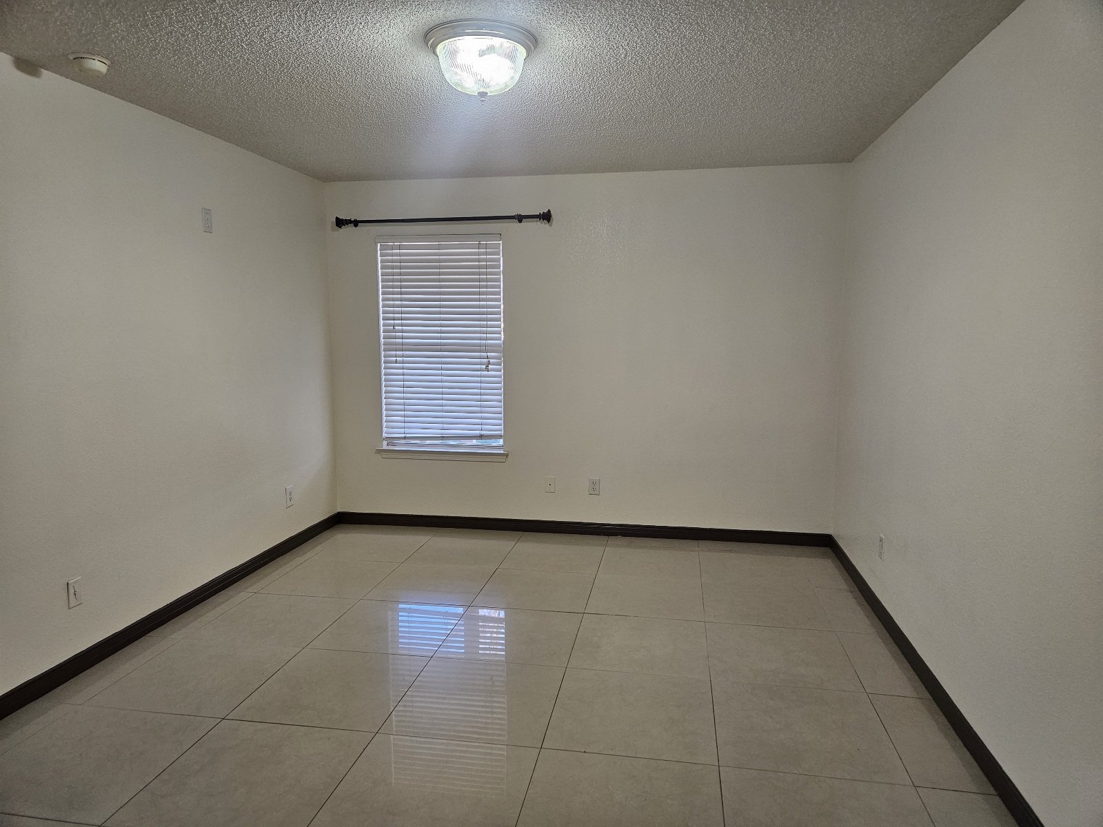 3 BR / 2.5 BA NEAR LOOP 375 AND SHOPPING property image
