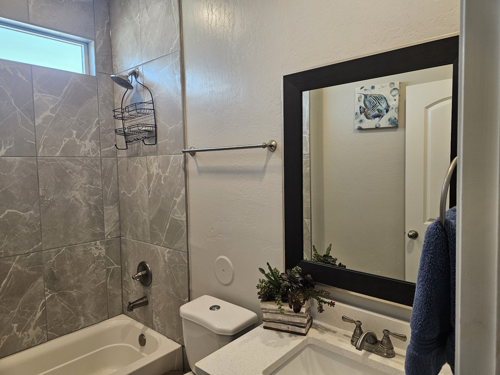 SANTA TERESA- 3 BR, 2 BA WITH REFRIGERATED AIR! property image
