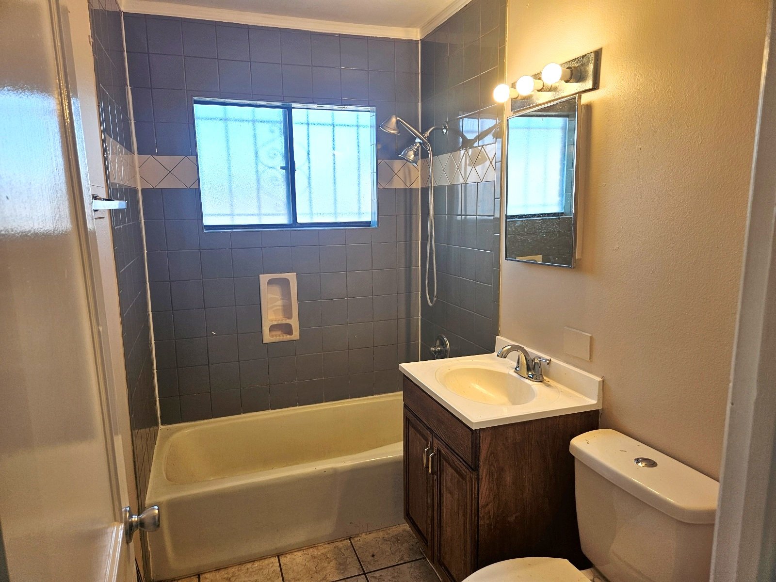 East, 2 Bedroom 1 Bath property image