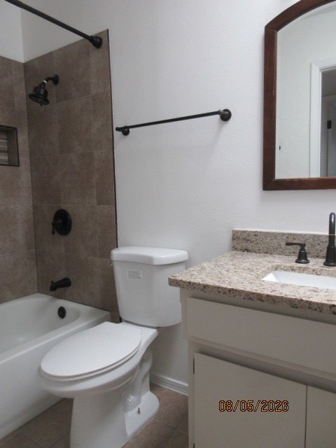 WESTSIDE DUPLEX: 3 BR 2 BATH property image