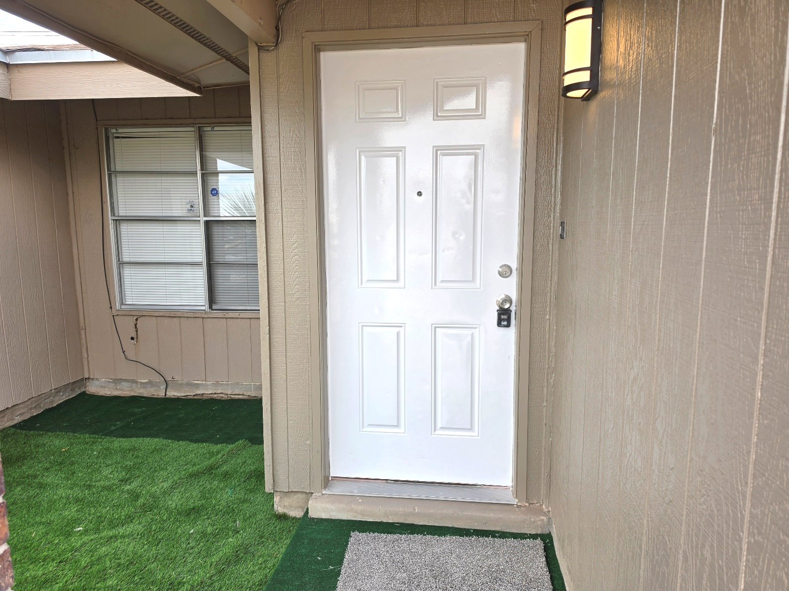 LOWER VALLEY: 3 BR, 1.5 BTH property image