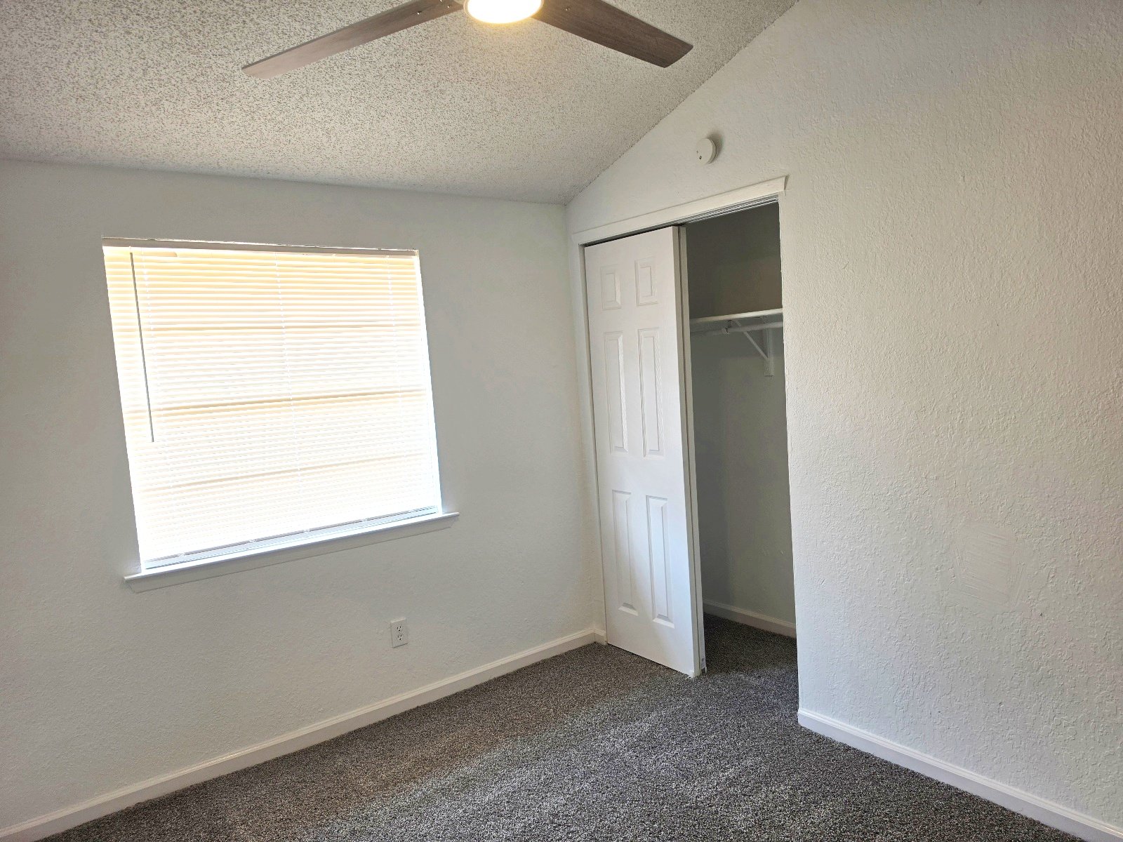 LOWER VALLEY: 3 BR, 1.5 BTH property image
