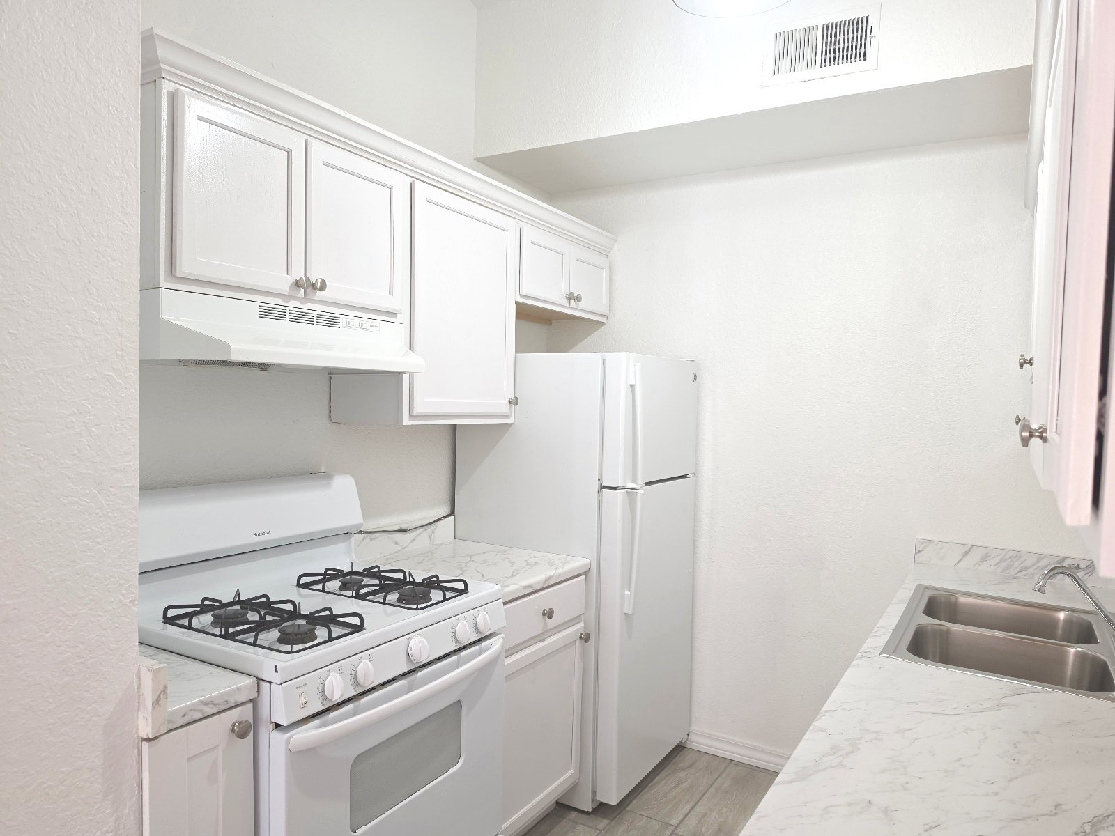 LOWER VALLEY: 3 BR, 1.5 BTH property image