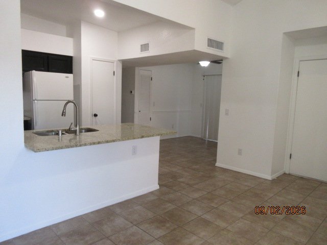 WEST DUPLEX: 2 BR 2 BATH *** REFRIGERATED AIR *** property image