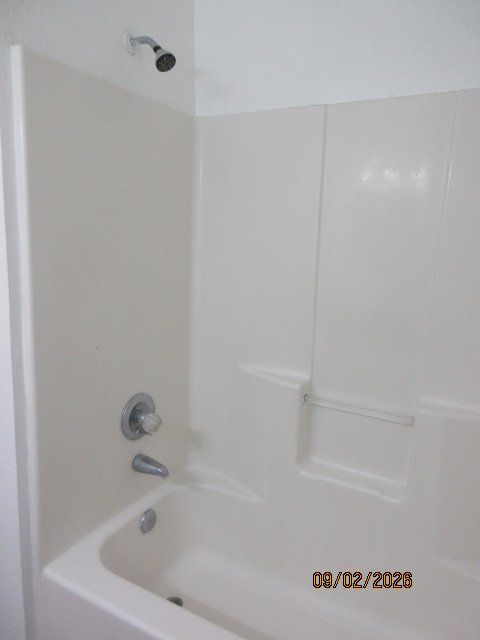 WEST DUPLEX: 2 BR 2 BATH *** REFRIGERATED AIR *** property image
