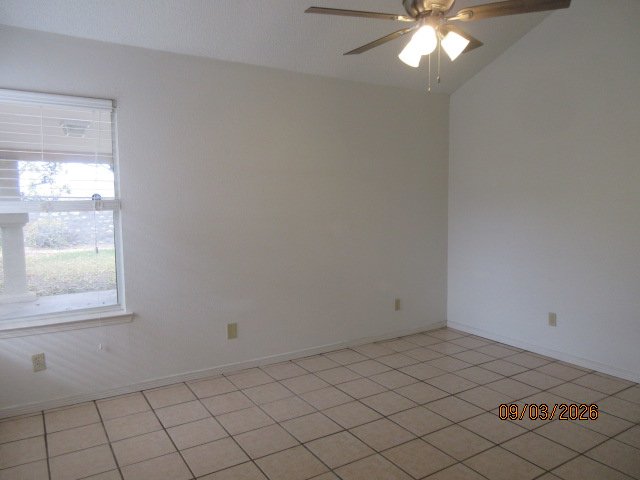 WESTSIDE: 4 BR, 2 BA REFRIGERATED AIR property image